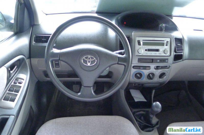 Toyota Corolla Manual 2005 - image 2
