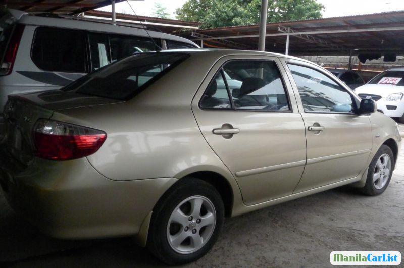 Toyota Corolla Manual 2005 in Capiz - image