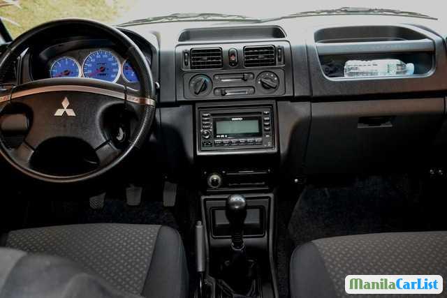 Mitsubishi Adventure Manual 2011
