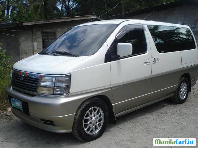 Pictures of Nissan Elgrand Automatic 2008