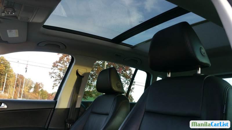 Volkswagen Tiguan Automatic 2010 - image 7