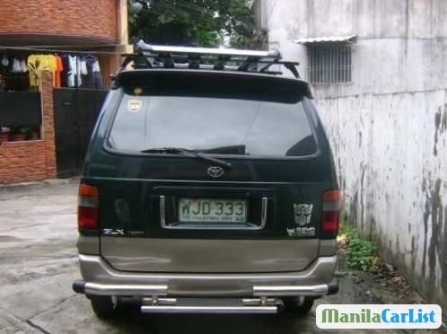 Toyota Revo 1998 - image 2