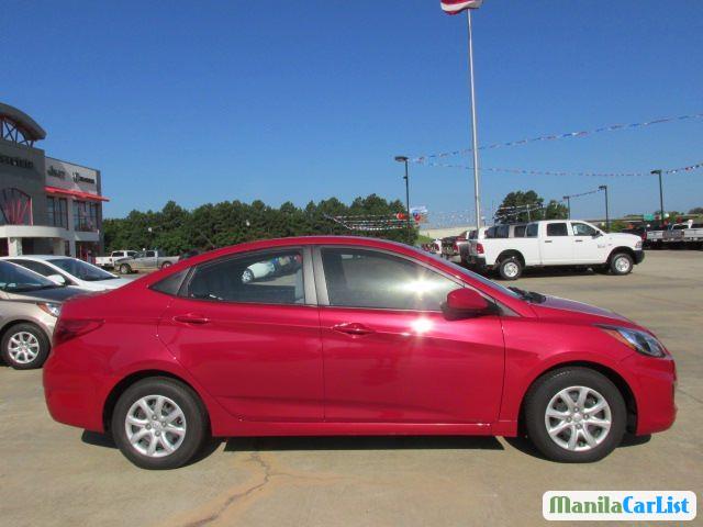 Pictures of Hyundai Accent Automatic 2013