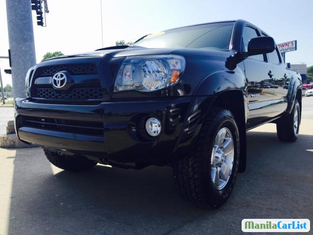 Toyota Tacoma Automatic 2011 - image 2