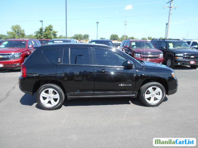 Jeep Compass Automatic 2013 - image 2