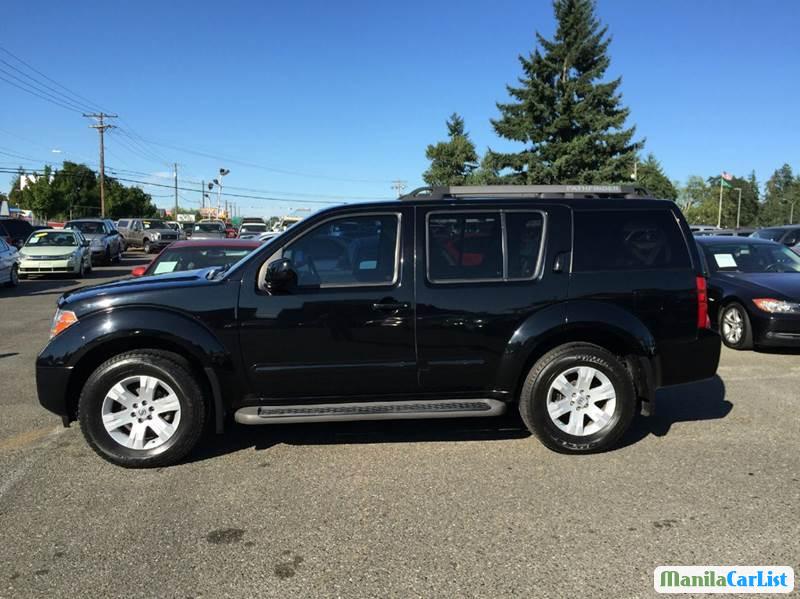 Nissan Pathfinder Automatic 2005 - image 2