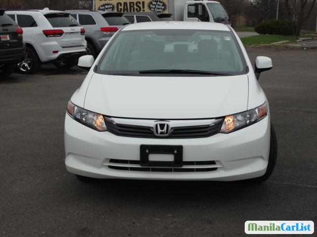 Honda Civic Automatic 2012 - image 3