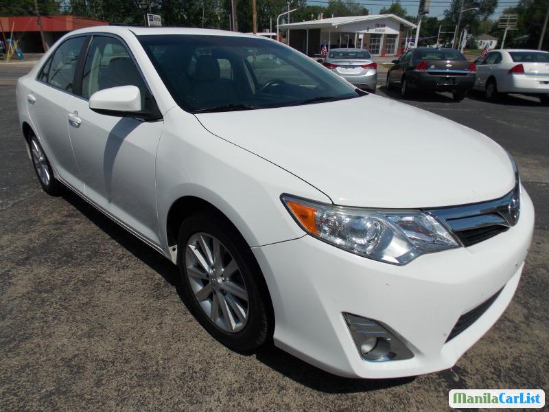 Toyota Camry Automatic 2012 - image 3