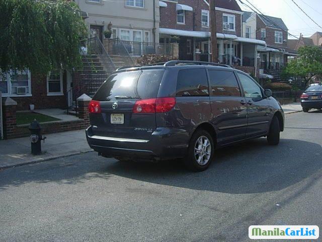 Toyota Sienna Automatic 2006 - image 3