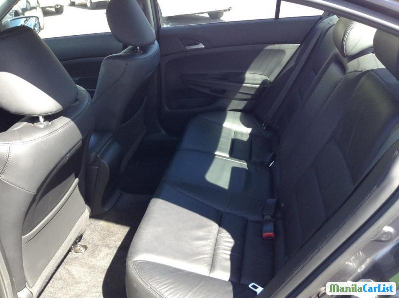 Honda Accord Automatic 2012 - image 3