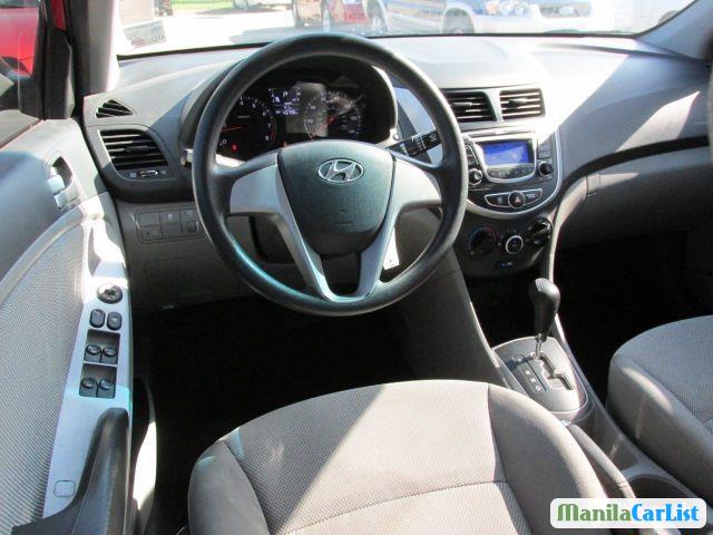Hyundai Accent Automatic 2013 - image 5