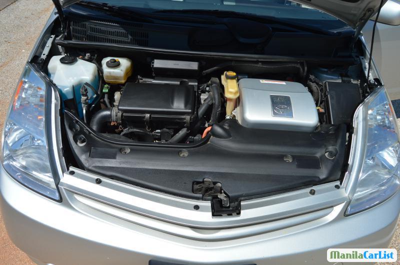 Toyota Prius Automatic 2005 in Metro Manila - image