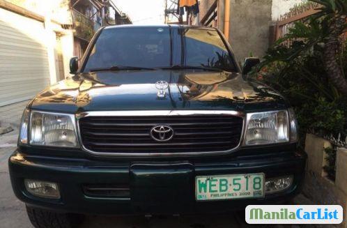 Toyota Land Cruiser - image 2