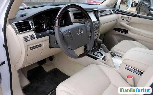 Lexus LX Automatic 2013 - image 2