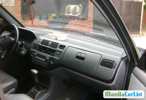 Toyota Revo 1998 - image 3