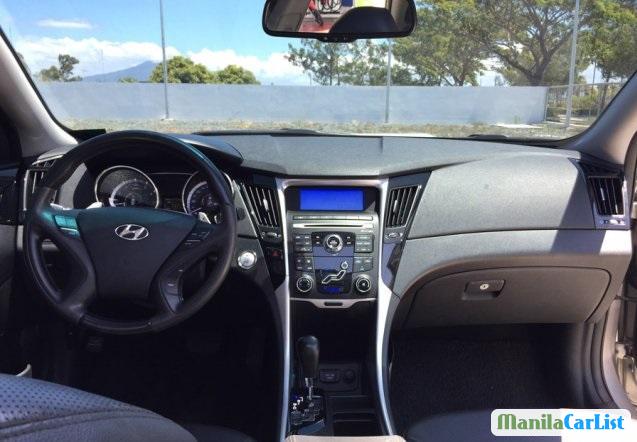 Hyundai Sonata Automatic 2010 - image 2