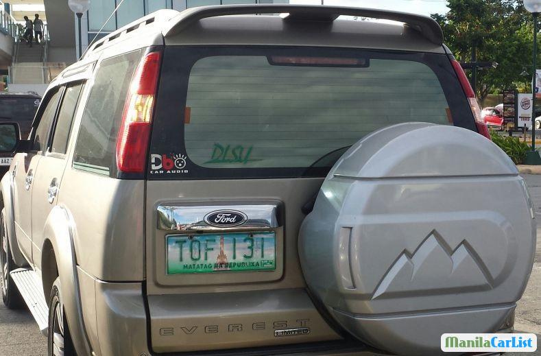 Ford Everest 2012