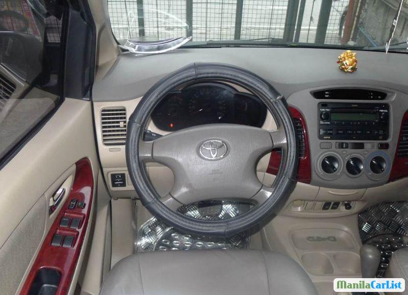 Toyota Innova Automatic 2005 - image 2