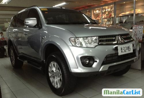 Pictures of Mitsubishi Montero Sport Manual