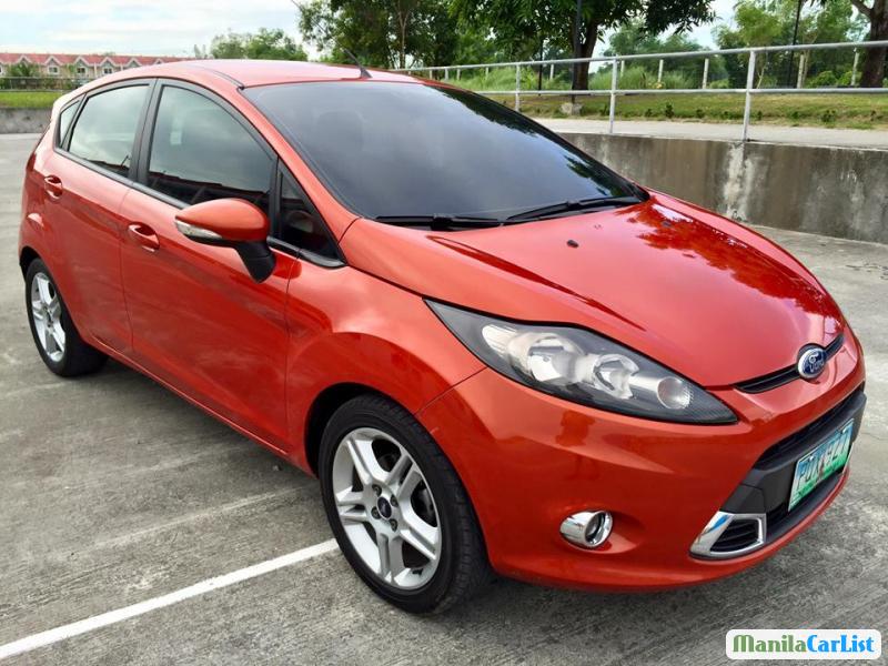 Ford Fiesta Automatic 2011 - image 2