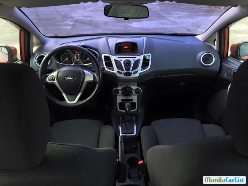 Ford Fiesta Automatic 2011 - image 7