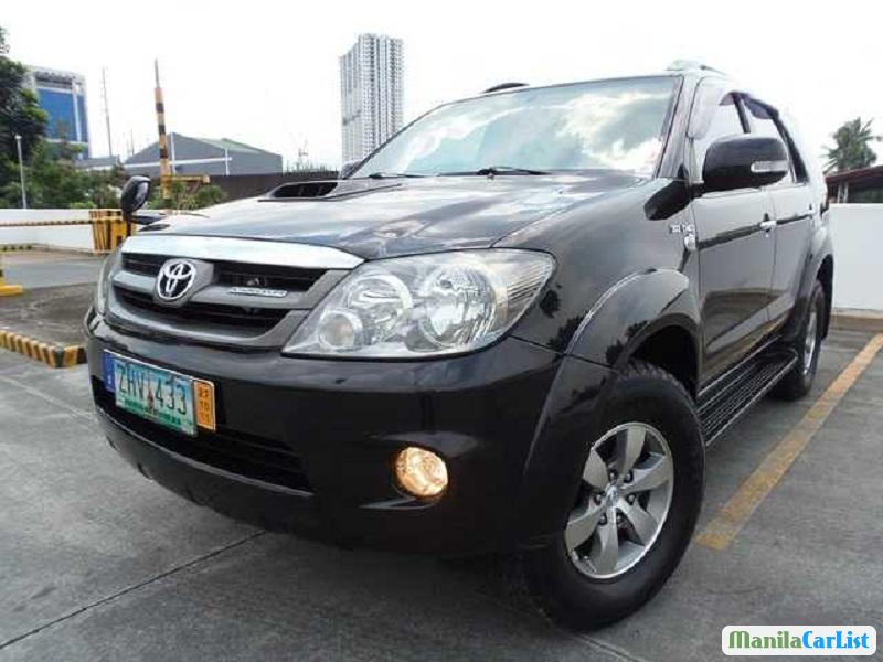 Picture of Toyota Fortuner Automatic 2015