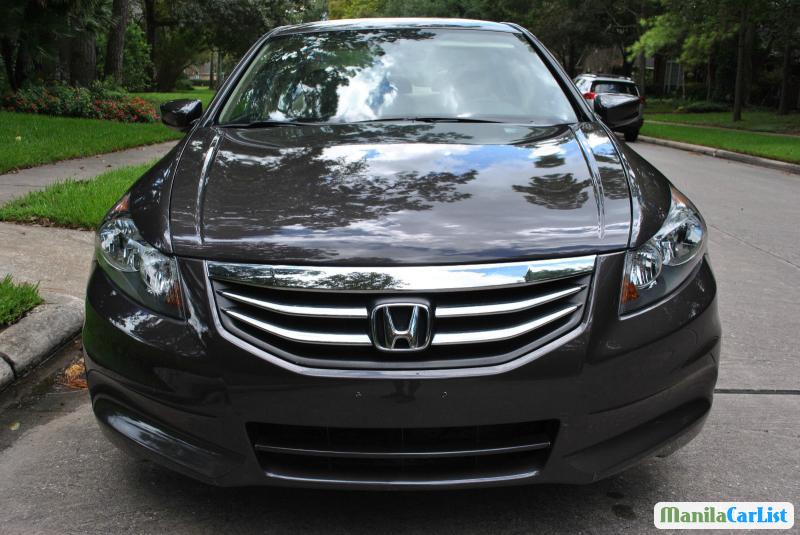 Honda Accord Automatic 2012 - image 6