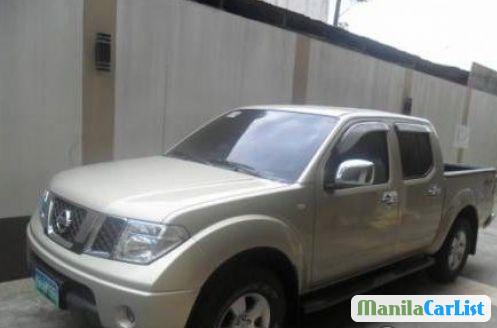 Nissan Navara Automatic 2010 - image 3