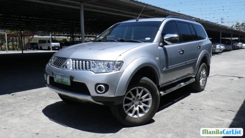 Pictures of Mitsubishi Montero Sport Automatic 2009