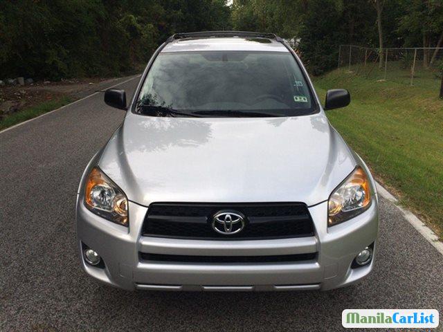 Toyota RAV4 Automatic 2010 in Metro Manila