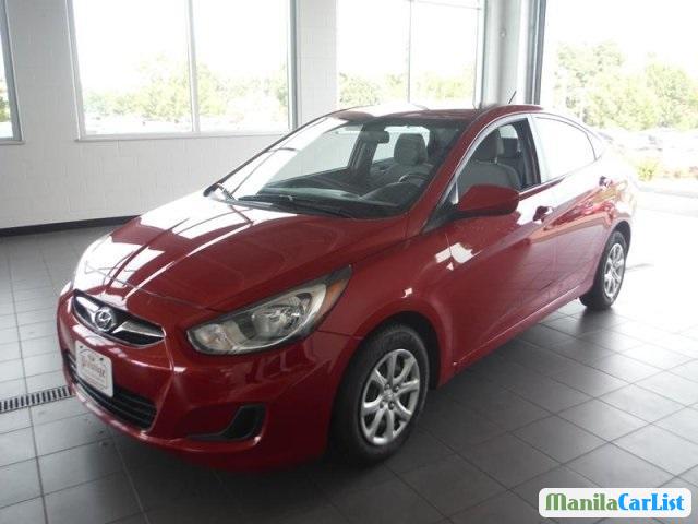 Hyundai Accent Automatic 2013 - image 2