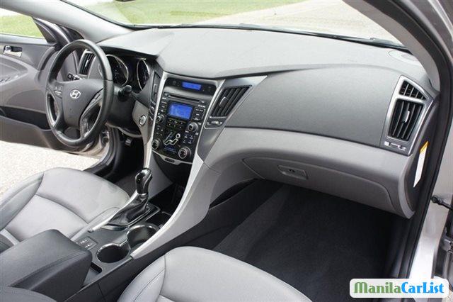 Hyundai Sonata Automatic 2012 - image 4