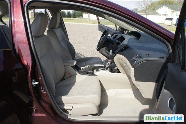 Honda Civic Automatic 2012 - image 2