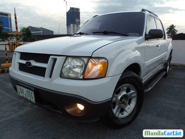 Pictures of Ford Explorer Automatic 2003