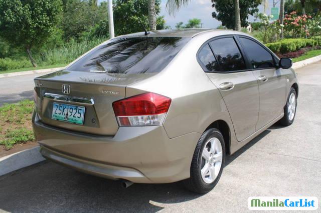 Pictures of Honda City Manual 2009