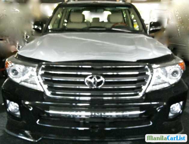 Pictures of Toyota Land Cruiser Automatic 2015