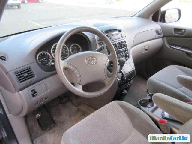 Toyota Sienna Automatic 2008 - image 9