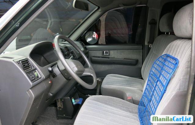 Mitsubishi Adventure 1998 - image 3
