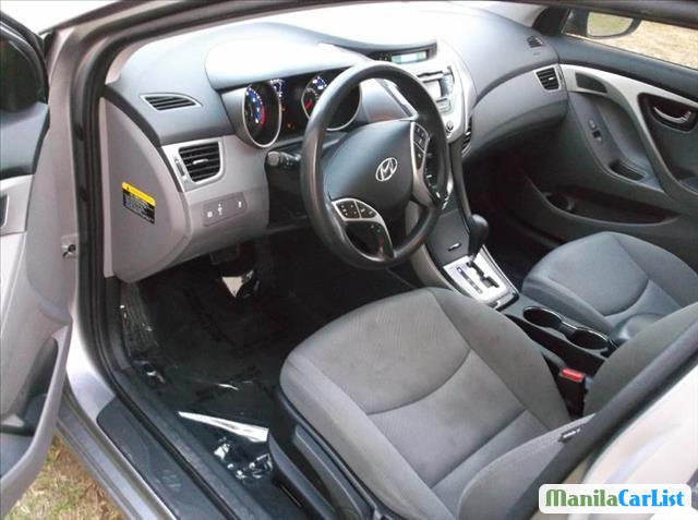 Hyundai Elantra Automatic 2012 - image 3