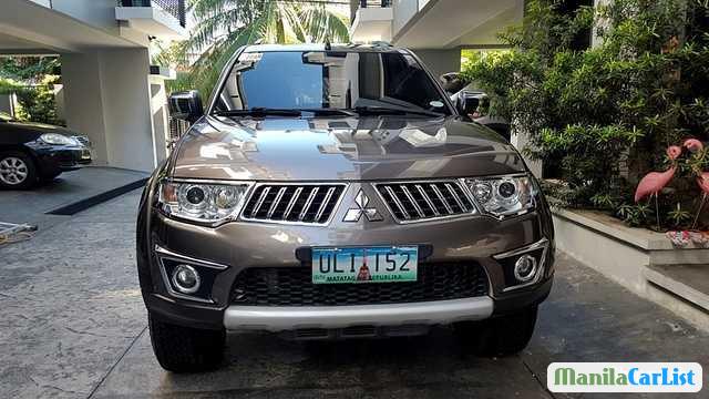 Mitsubishi Montero Sport Automatic 2012