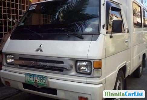 Mitsubishi L300 Manual 2011 - image 4