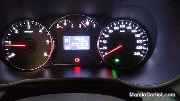 Kia Carens Automatic 2014 - image 9