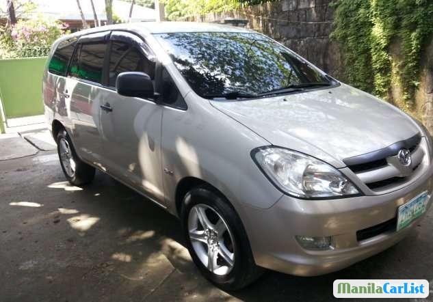 Toyota Innova Automatic 2008 - image 2