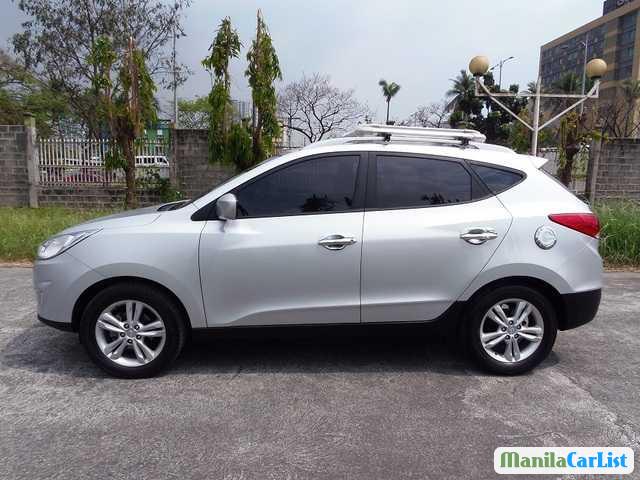 Hyundai Tucson Automatic 2010 - image 3