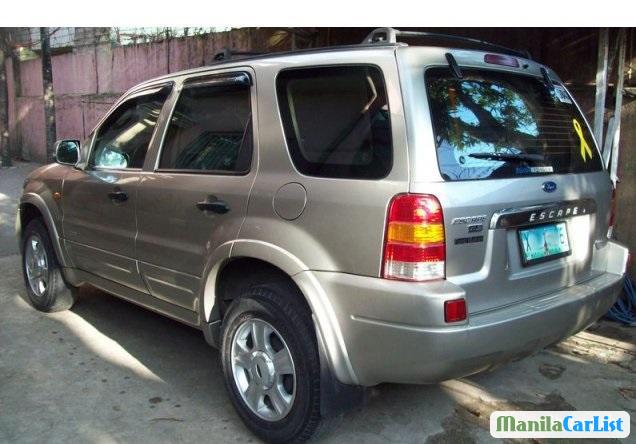Ford Escape 2005 - image 2