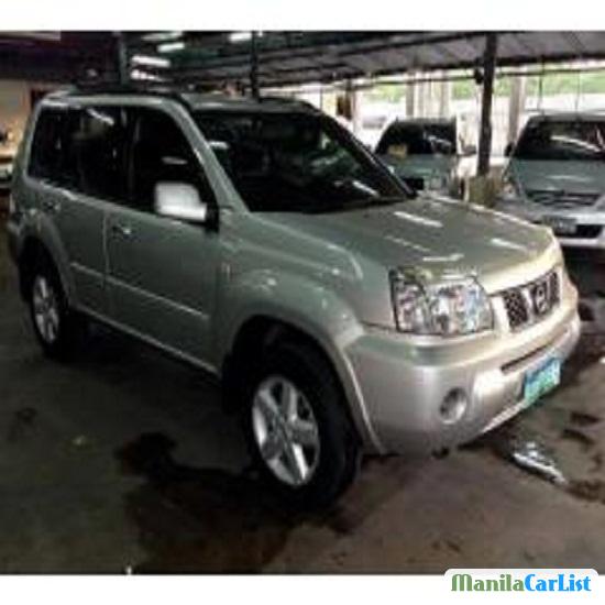 Pictures of Nissan X-Trail Automatic 2010