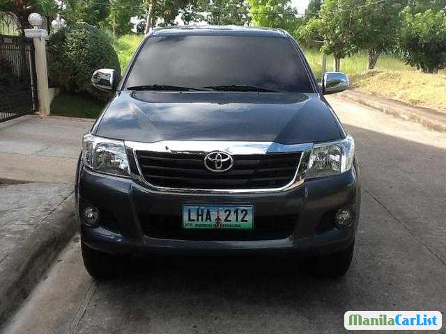 Toyota Hilux Manual 2012 in Bataan