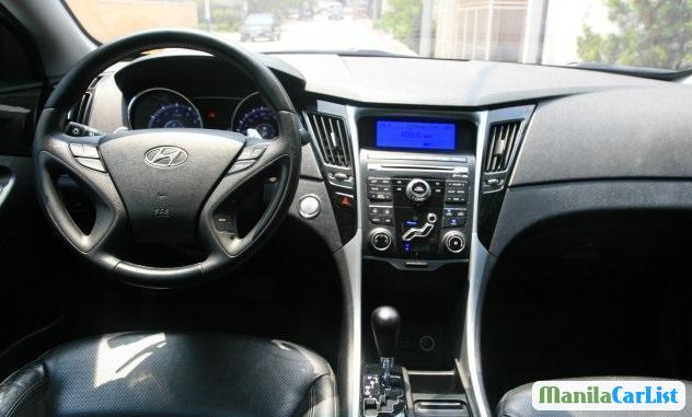 Hyundai Sonata Automatic 2010 - image 2