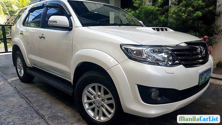 Pictures of Toyota Fortuner Automatic 2013