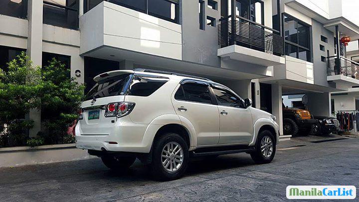 Toyota Fortuner Automatic 2013 - image 3
